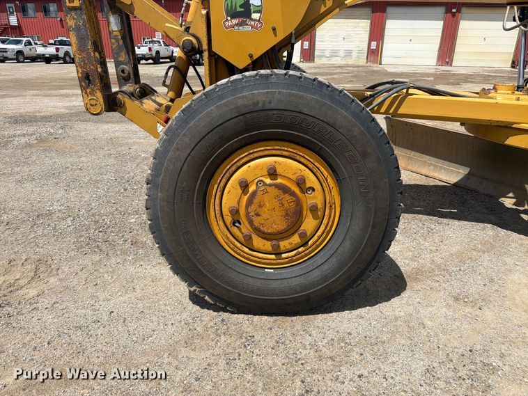 image for item FM7610 2012 Caterpillar 140M2 motor grader