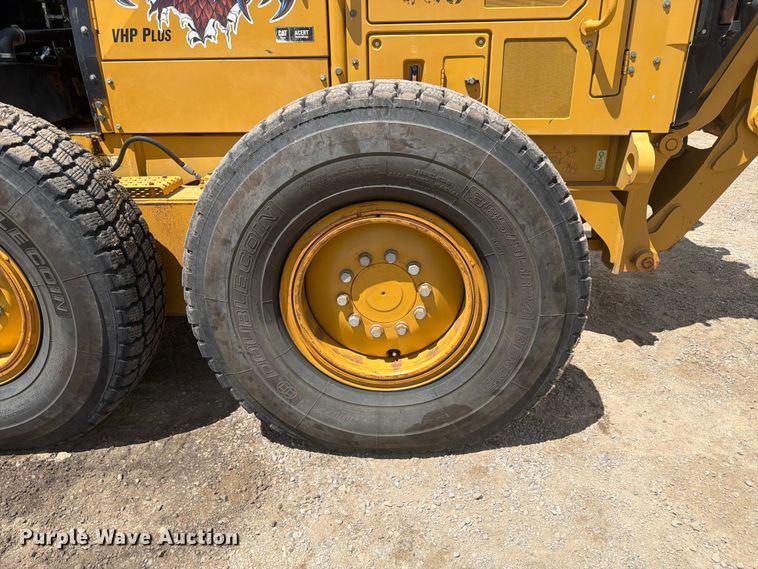 image for item FM7610 2012 Caterpillar 140M2 motor grader