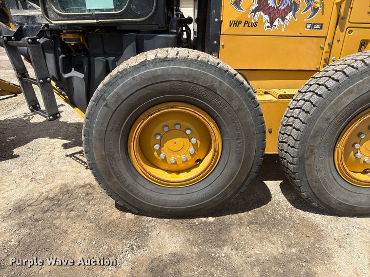 image for item FM7610 2012 Caterpillar 140M2 motor grader