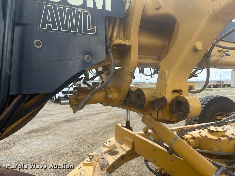 image for item FM7611 Caterpillar 160M motor grader