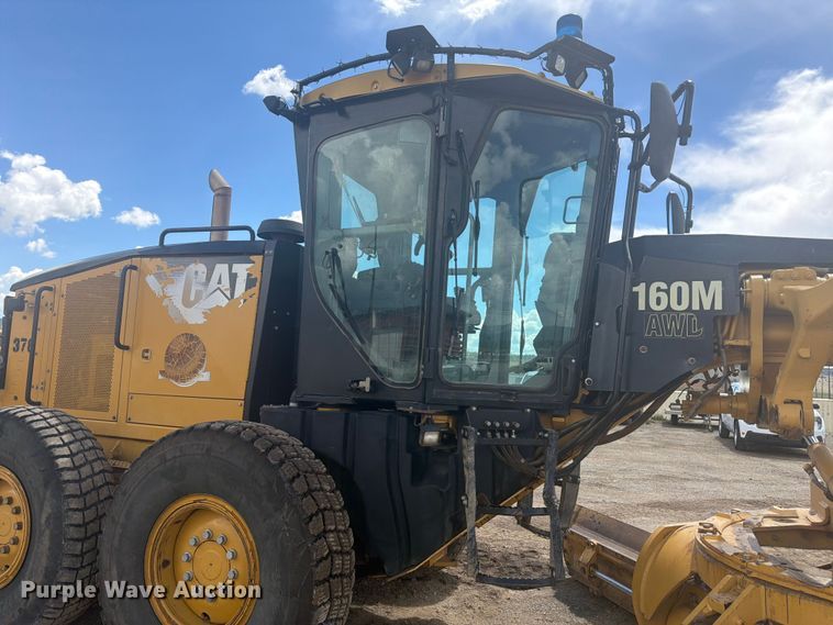 image for item FM7611 Caterpillar 160M motor grader