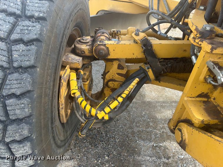 image for item FM7611 Caterpillar 160M motor grader