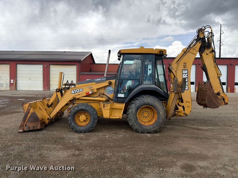 image for item FM7612 2001 John Deere 410G backhoe