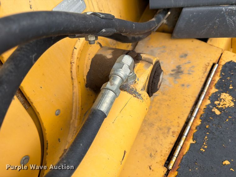 image for item FM7612 2001 John Deere 410G backhoe