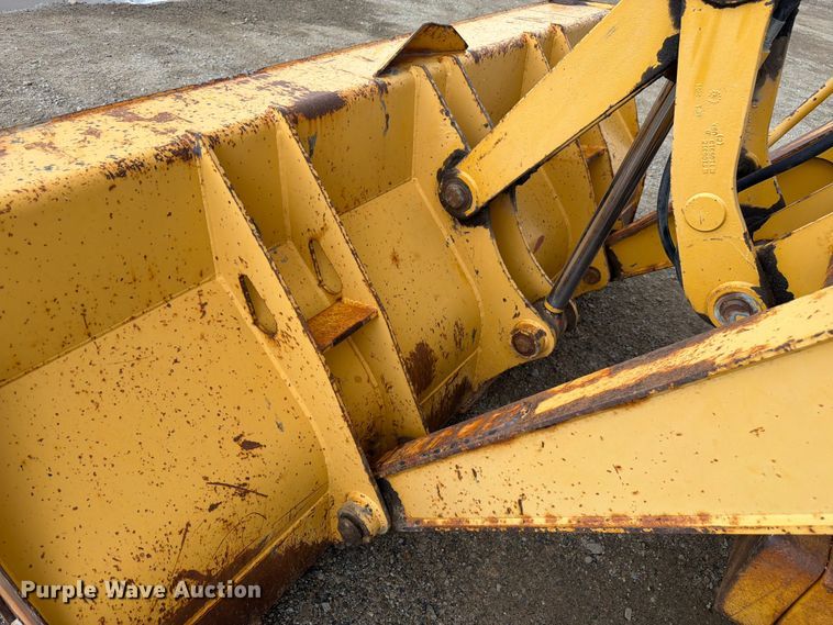 image for item FM7612 2001 John Deere 410G backhoe