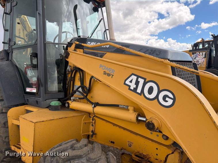 image for item FM7612 2001 John Deere 410G backhoe