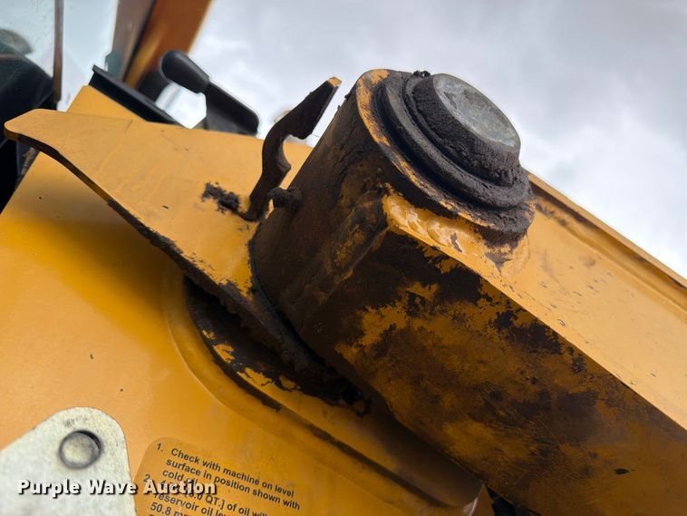 image for item FM7612 2001 John Deere 410G backhoe