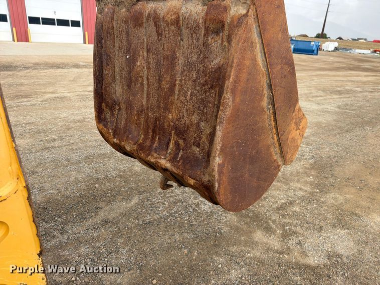 image for item FM7612 2001 John Deere 410G backhoe