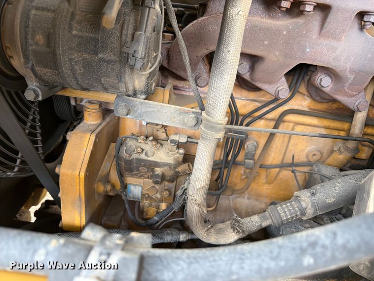 image for item FM7612 2001 John Deere 410G backhoe
