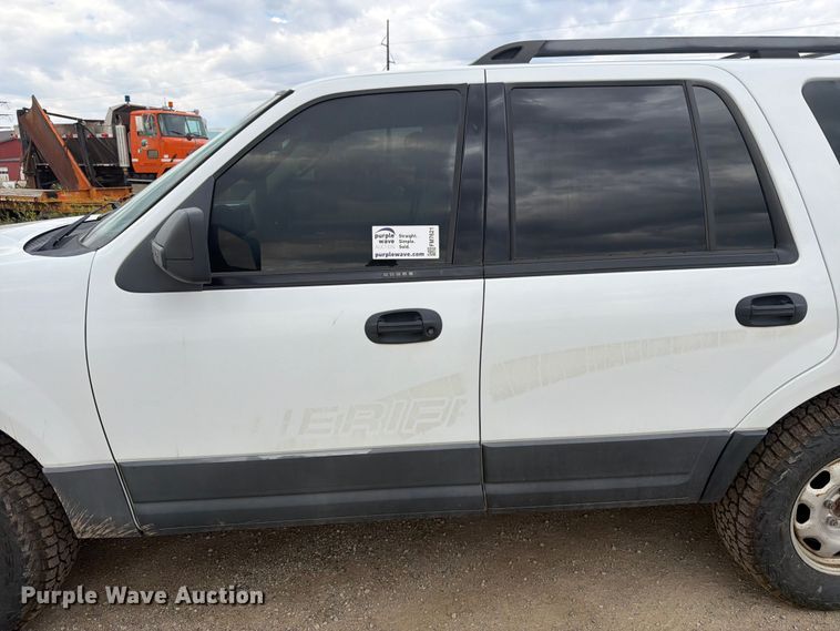 image for item FM7621 2010 Ford Expedition SUV
