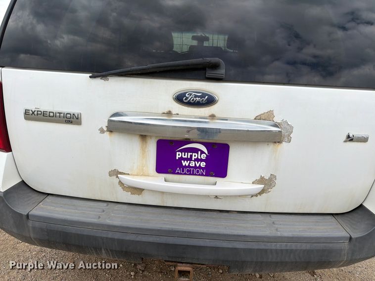 image for item FM7621 2010 Ford Expedition SUV