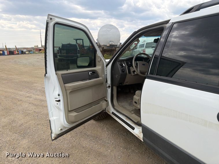image for item FM7621 2010 Ford Expedition SUV