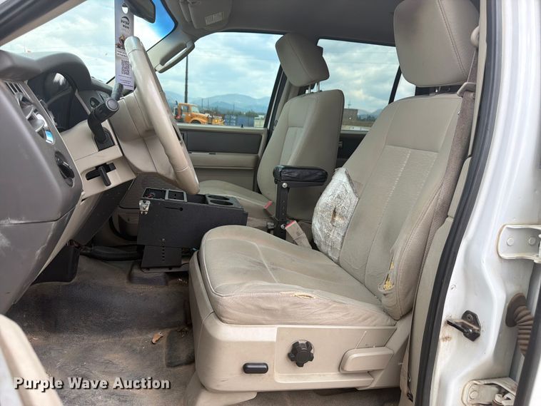 image for item FM7621 2010 Ford Expedition SUV