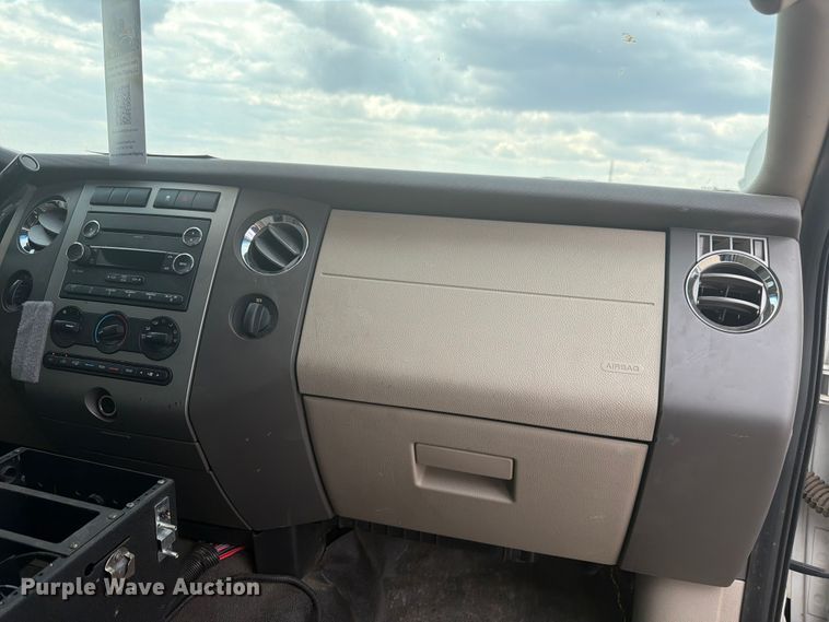 image for item FM7621 2010 Ford Expedition SUV