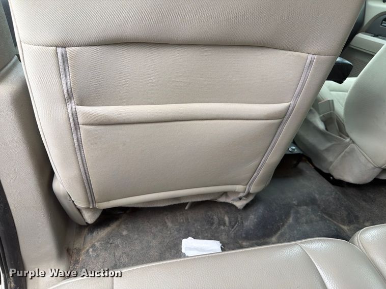 image for item FM7621 2010 Ford Expedition SUV