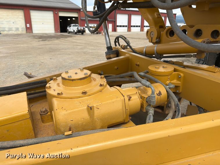 image for item FM7622 2012 Caterpillar 140M2 motor grader