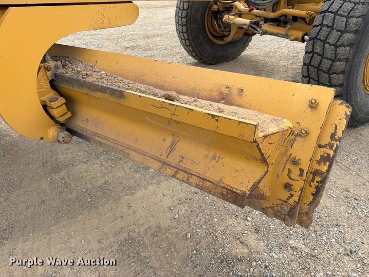 image for item FM7622 2012 Caterpillar 140M2 motor grader
