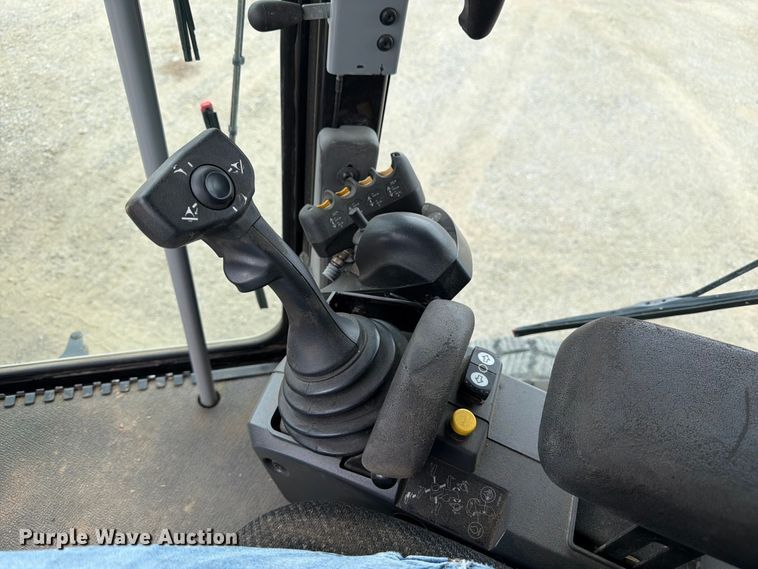 image for item FM7622 2012 Caterpillar 140M2 motor grader