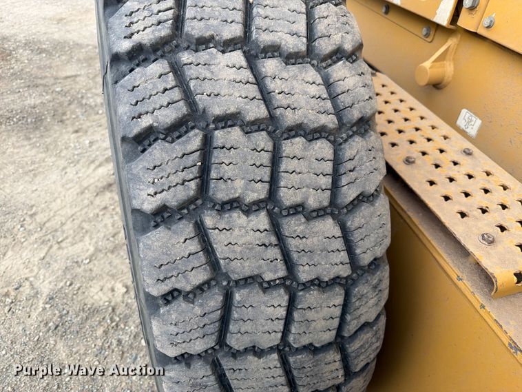 image for item FM7622 2012 Caterpillar 140M2 motor grader