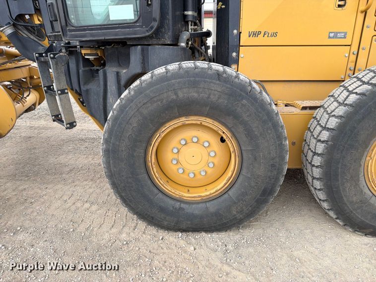 image for item FM7622 2012 Caterpillar 140M2 motor grader