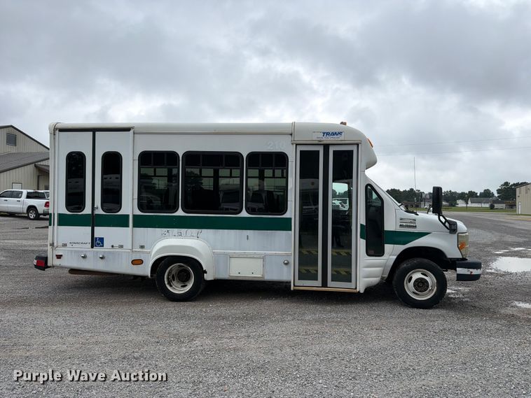 image for item FN2015 2012 Ford E350 shuttle bus