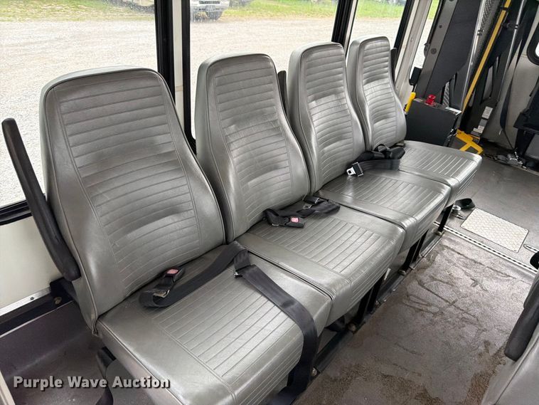 image for item FN2015 2012 Ford E350 shuttle bus