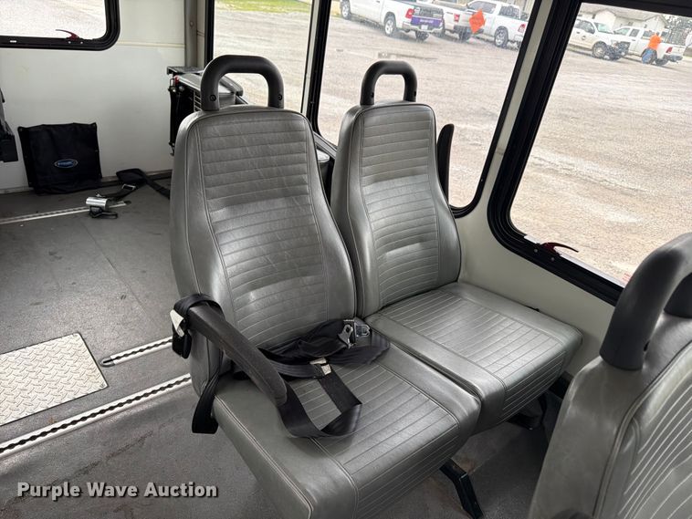 image for item FN2015 2012 Ford E350 shuttle bus