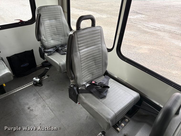 image for item FN2015 2012 Ford E350 shuttle bus