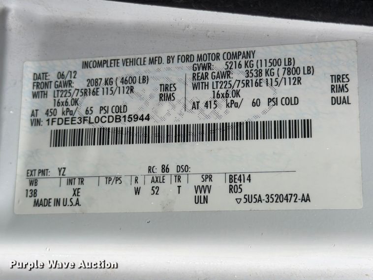 image for item FN2015 2012 Ford E350 shuttle bus