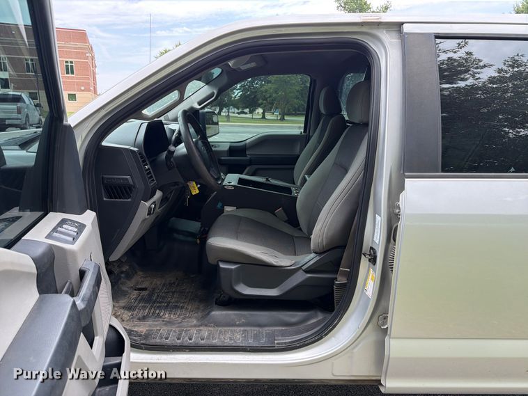 image for item FN2529 2017 Ford F150 Crew Cab pickup truck