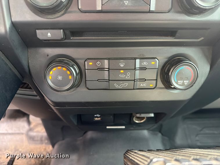 image for item FN2529 2017 Ford F150 Crew Cab pickup truck
