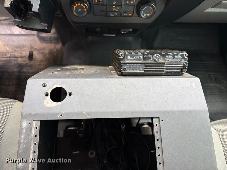 image for item FN2529 2017 Ford F150 Crew Cab pickup truck