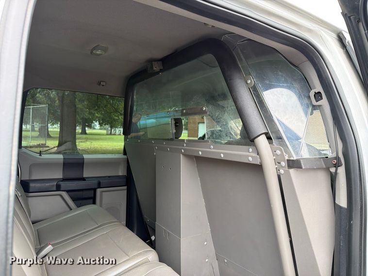image for item FN2529 2017 Ford F150 Crew Cab pickup truck