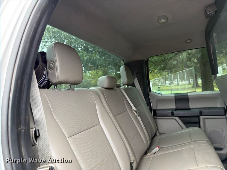 image for item FN2529 2017 Ford F150 Crew Cab pickup truck