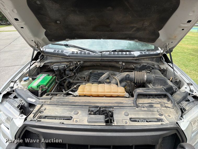 image for item FN2529 2017 Ford F150 Crew Cab pickup truck