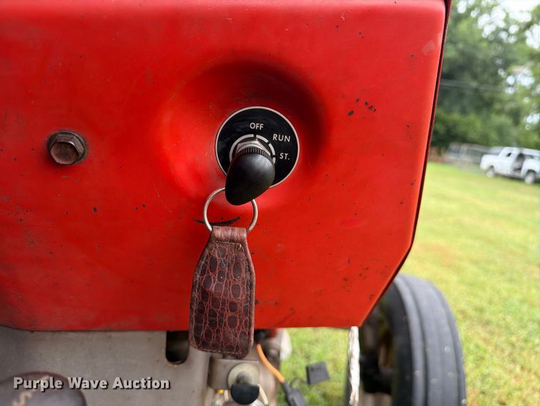 image for item FN2530 1978 Massey Ferguson 230 tractor