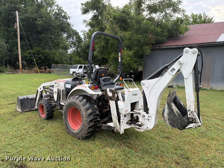 image for item FN2531 2009 Bobcat CT230 MFWD tractor
