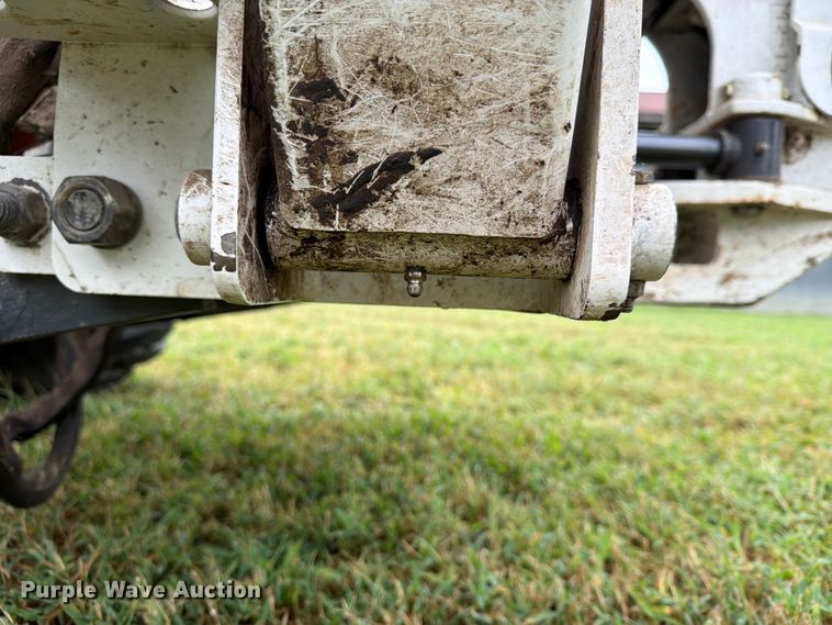 image for item FN2531 2009 Bobcat CT230 MFWD tractor