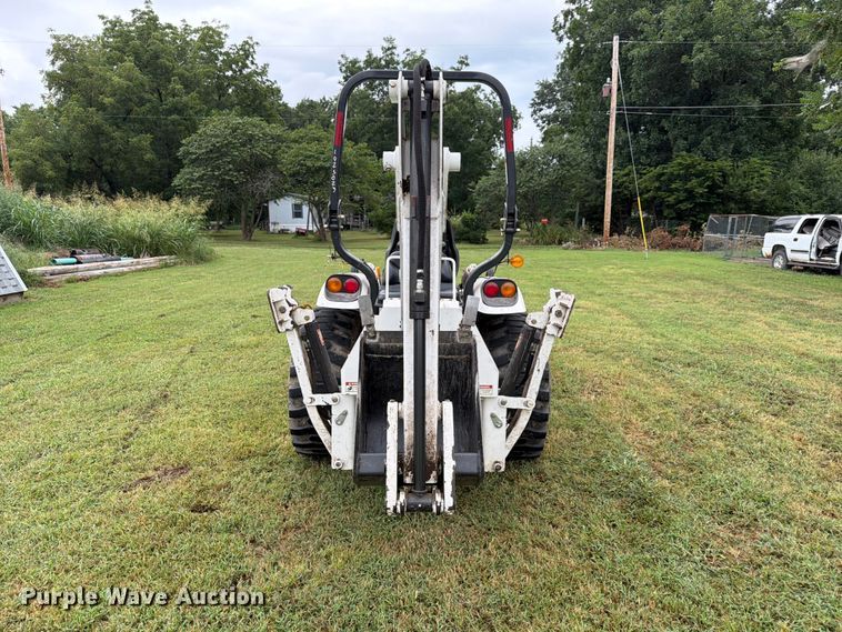 image for item FN2531 2009 Bobcat CT230 MFWD tractor
