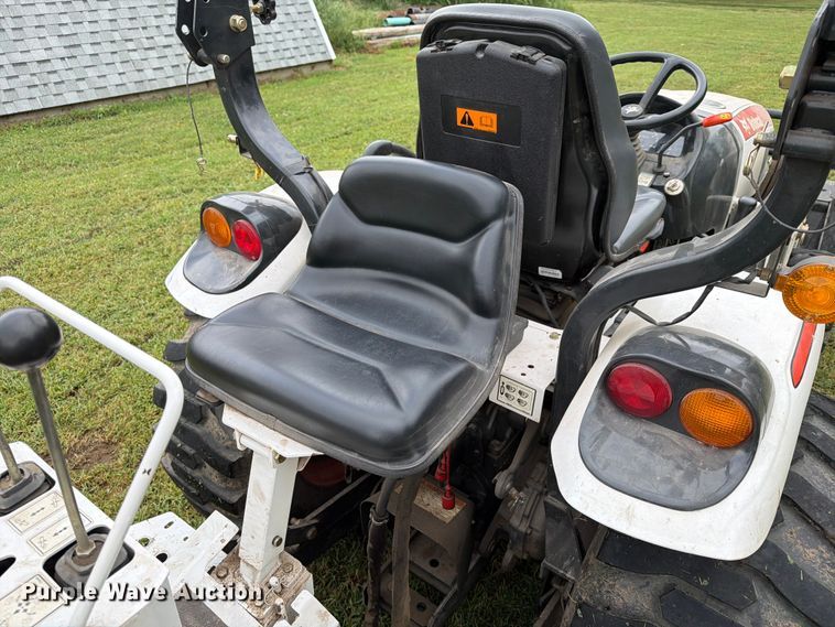 image for item FN2531 2009 Bobcat CT230 MFWD tractor