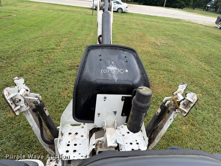image for item FN2531 2009 Bobcat CT230 MFWD tractor