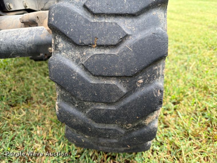 image for item FN2531 2009 Bobcat CT230 MFWD tractor