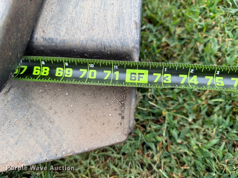 image for item FN2532 Bobcat 3EM72 finish mower