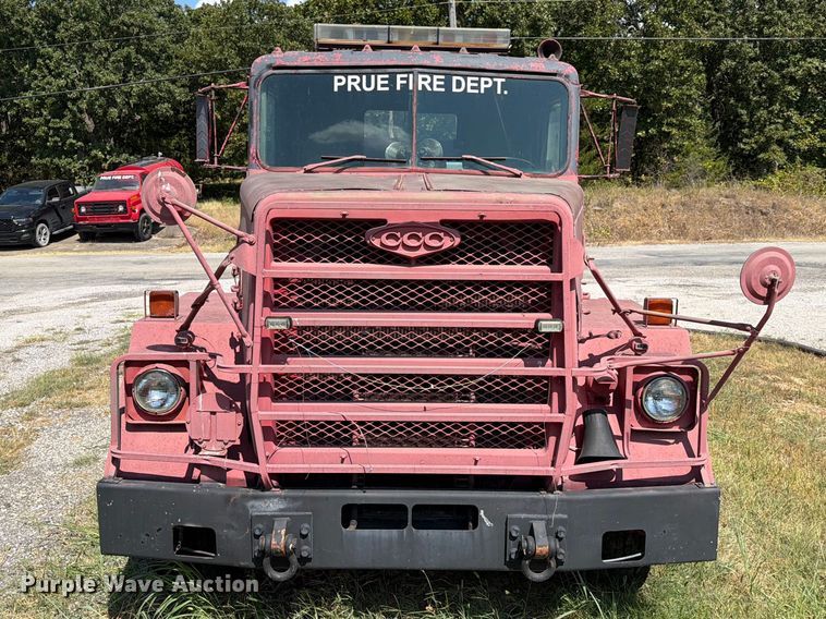 image for item FN2549 1983 AM General M915-A1 water truck