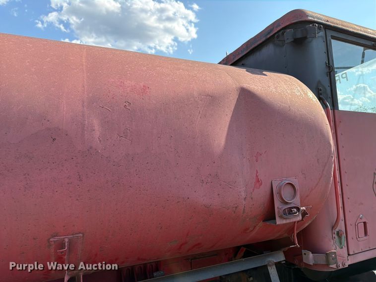 image for item FN2549 1983 AM General M915-A1 water truck