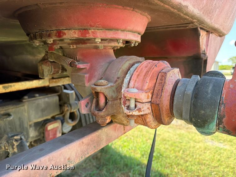image for item FN2549 1983 AM General M915-A1 water truck