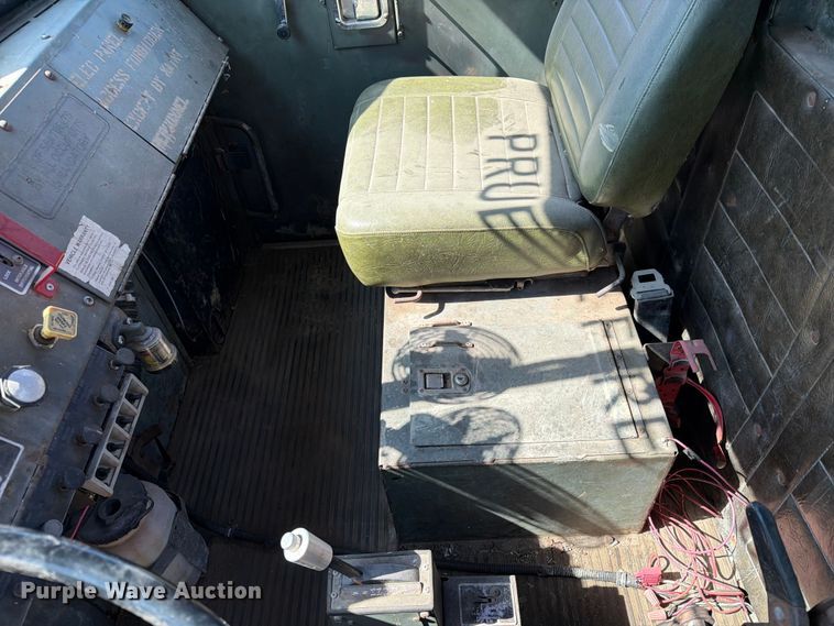 image for item FN2549 1983 AM General M915-A1 water truck