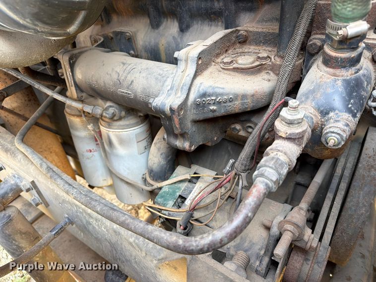 image for item FN2549 1983 AM General M915-A1 water truck