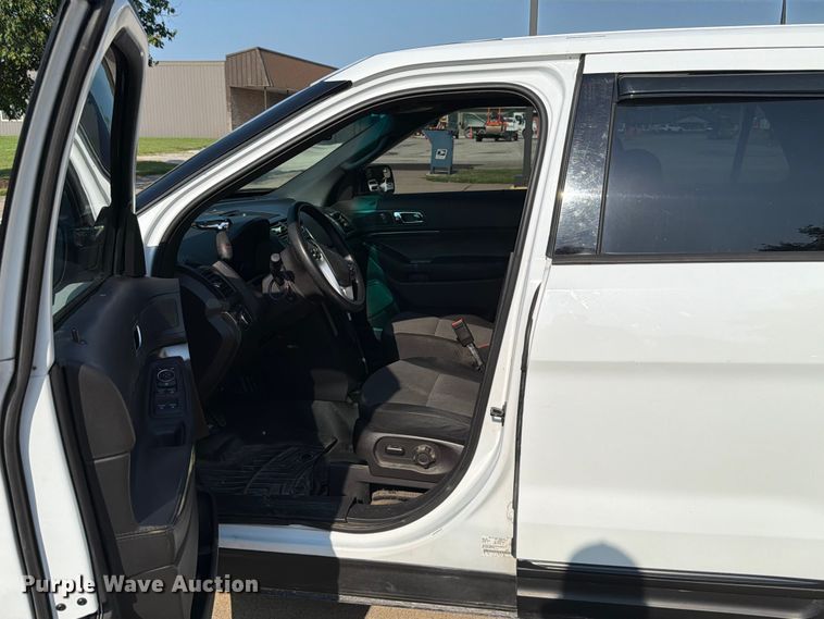 image for item FT6112 2015 Ford Explorer Police SUV