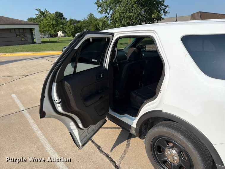 image for item FT6112 2015 Ford Explorer Police SUV